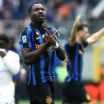 Marcus Thuram festeja el gol del empate transitorio de Inter ante Fiorentina
