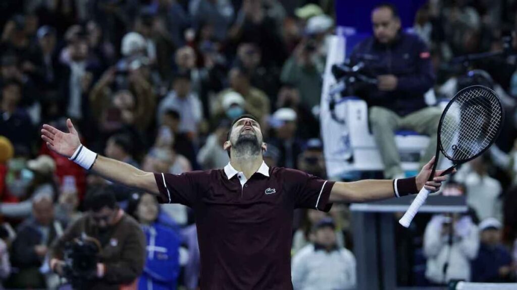 Novak Djokovic se consagró campeón en Beijing y volvió al Top 10