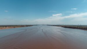 Creciente del Paraná: dos muertos y más de 600 evacuados en Corrientes El río Paraná supera el nivel de evacuación en la costa de Corrientes