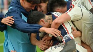 Rodríguez Pagano festeja su gol para San Lorenzo ante Riestra